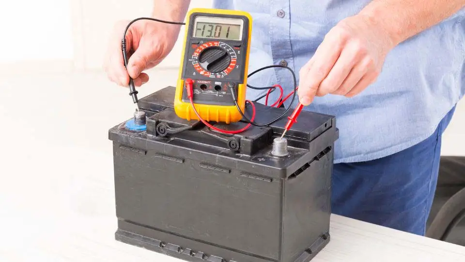 Will Generator Charge RV Battery Image